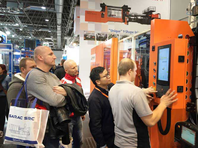 People experienced the Chen Hsong injection molding machines.