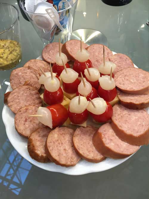 Chen Hsong also held a wine-and-cheese party on Sunday.